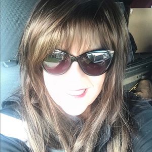 Meet your Posher, Lorraine